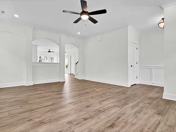4th image of 1017 Sea Lavender Dr