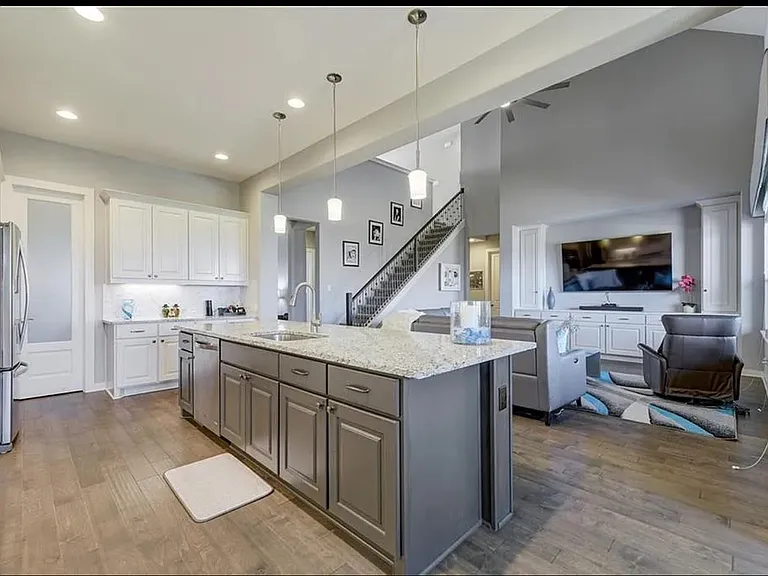 104 Garner Park Cv — Photo 11