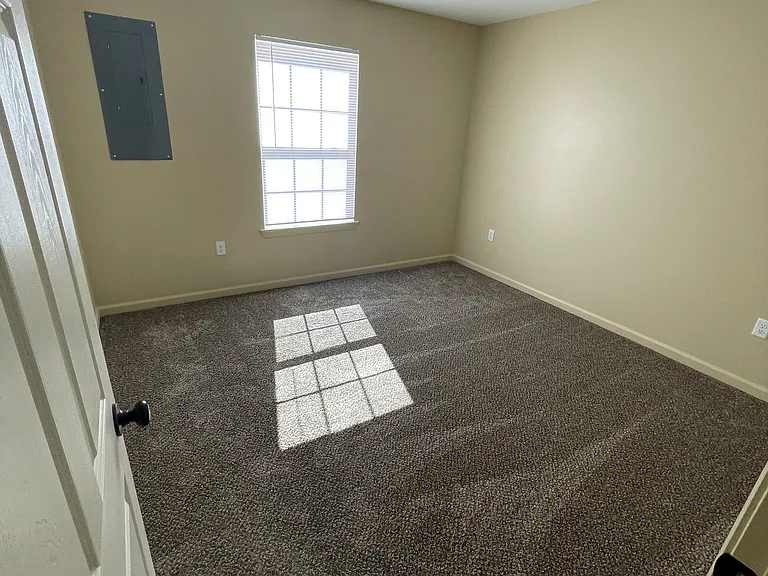 750 Heritage Dr — Photo 6