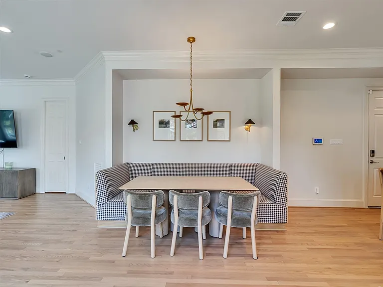 6608 Vanderbilt St — Photo 23