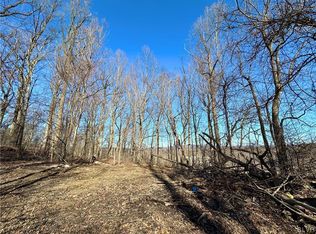 3640 Drifting Dr, Hellertown, PA 18055