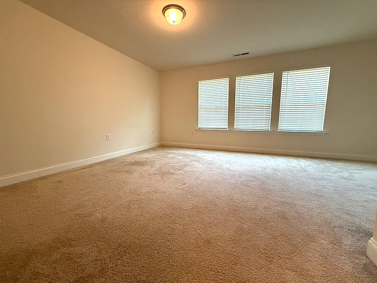 1219 Scholar Dr — Photo 12