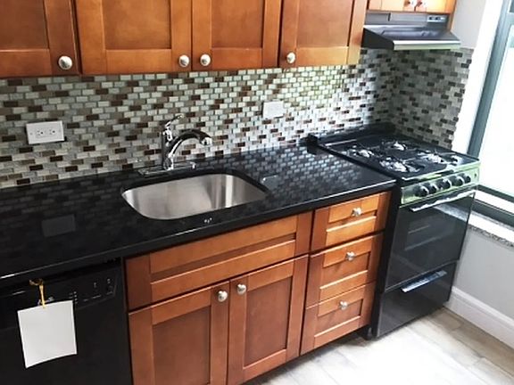 4th image of 2255 41st St APT 2F