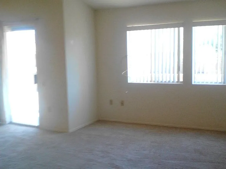 1492 W Belfry Ct — Photo 10