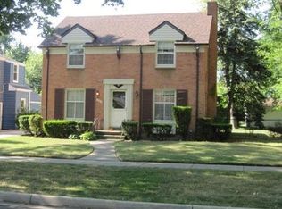 10415 Lincoln Dr, Huntington Woods, MI 48070