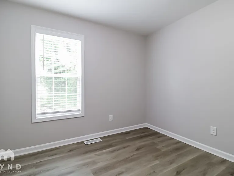 148 Bridge St — Photo 11