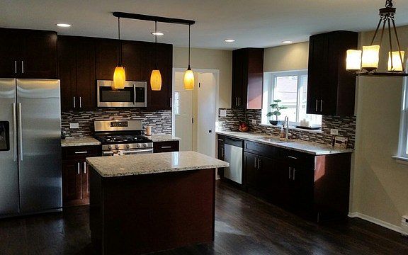 4th image of 3513 Sarah St