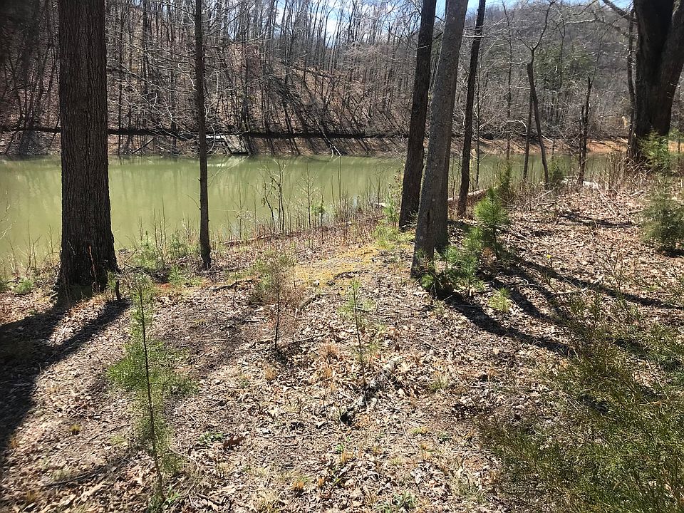 1st image of Twin Cove Cir