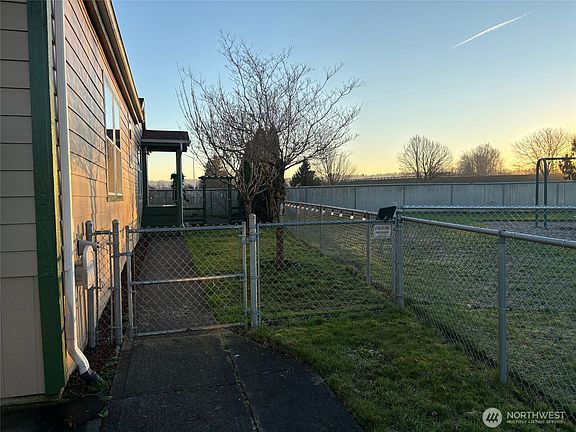 3rd image of 96 Blue Heron Drive