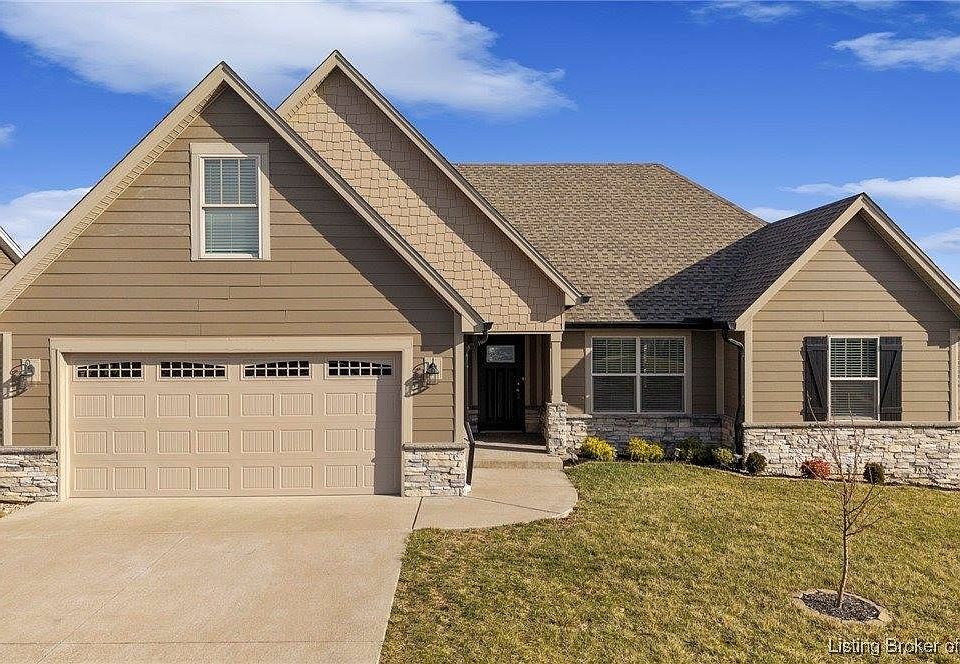 1st image of 2000 Crestview Ln