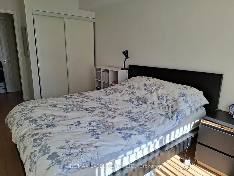 39 Pemberton Ave #902 — Photo 8