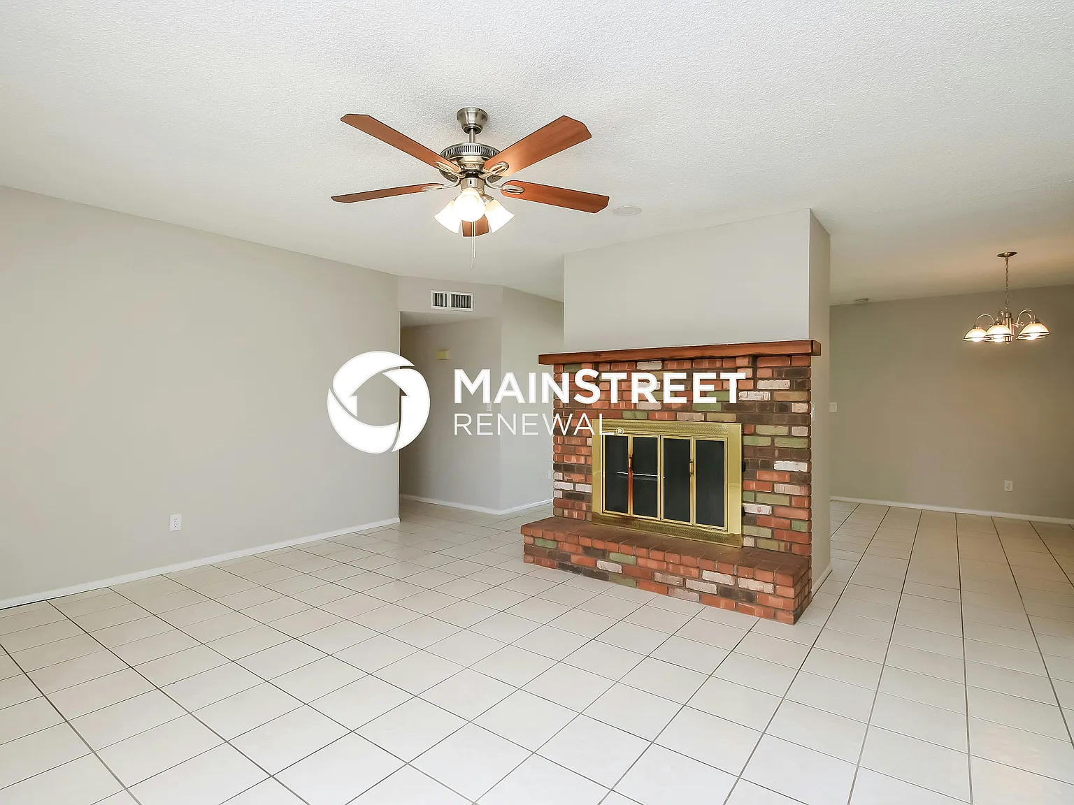 650 W 22nd Ave — Photo 3