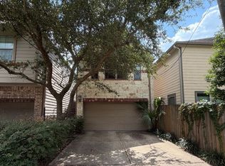 1048 W 26th St, Houston, TX 77008