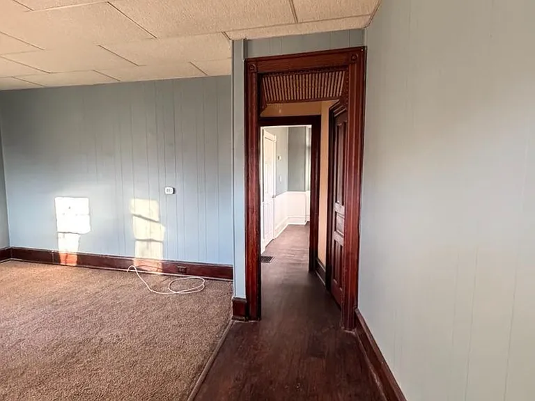 212 Helms Ave — Photo 1