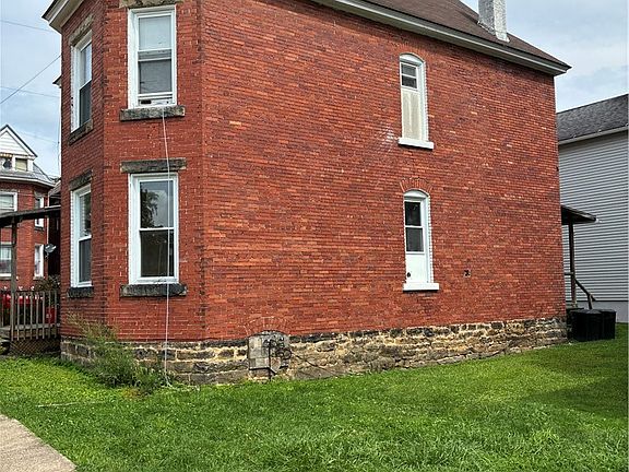 2nd image of 498 E High St