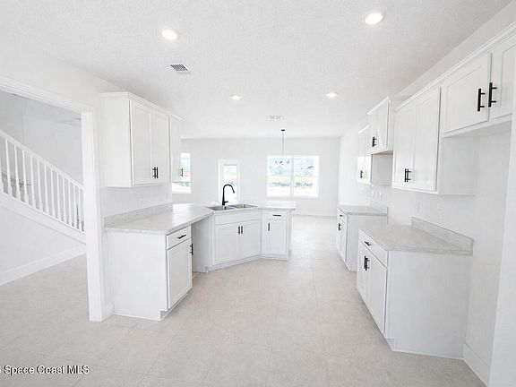 5th image of 1495 Kylar Dr NW