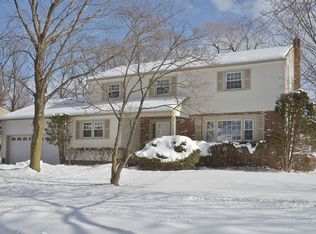 7 Christine Dr, Morris Plains, NJ 07950