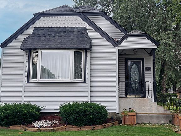 3rd image of 9341 S Utica Ave