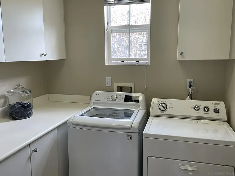 646 Sandside Ct — Photo 16