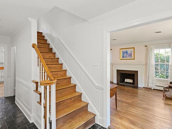 2nd image of 10090 Dudley Dr