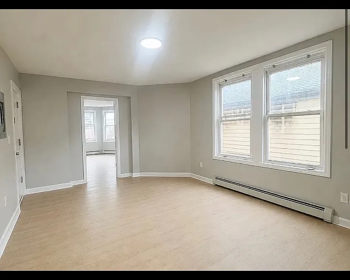 62 N 6th St #2L — Photo 3