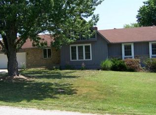 926 Gregory St, Peculiar, MO 64078