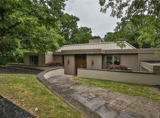 188 Knickerbocker Rd, Pittsford, NY 14534