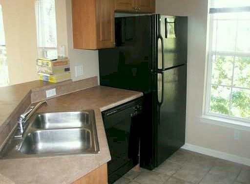 3rd image of 1020 Villagio Cir Unit 104