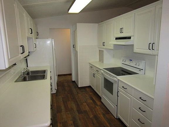 4th image of 7428 N Lidgerwood St