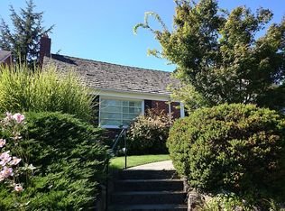 5019 36th Ave NE, Seattle, WA 98105