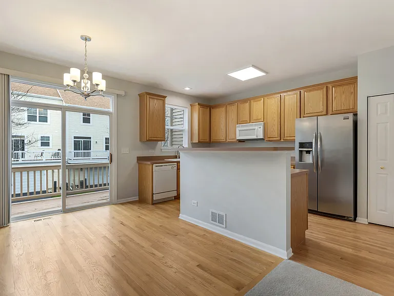 5546 Cambridge Way #5546 — Photo 8