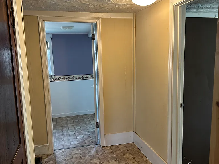 812 Roosevelt Ave — Photo 8