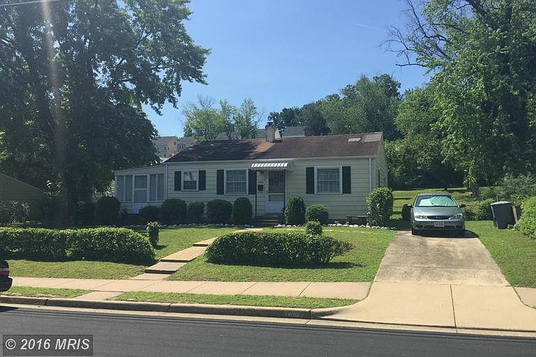 1st image of 3305 Elmwood Dr