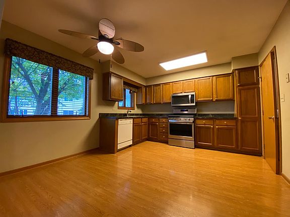 4th image of 6342 W 86th Ct