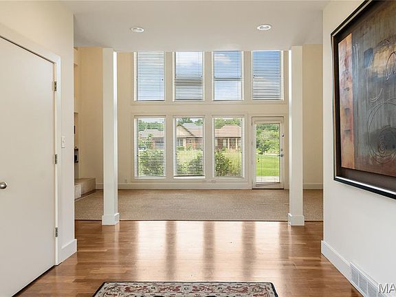 3rd image of 2308 Kenneth Dr