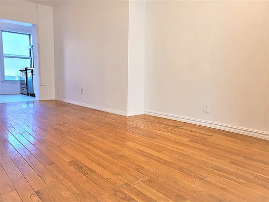 Rented by Virtual Real Estate | media 3