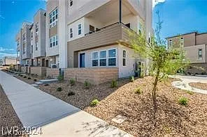 4 bed, 3.5 bath, 2364 sqft, $3,500 — Photo 4