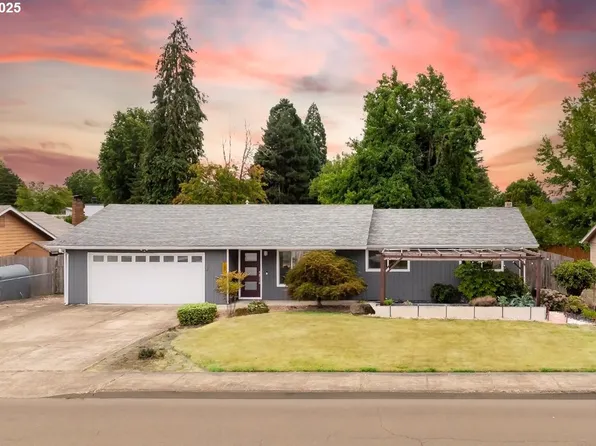 1852 NE Sunrise Ln, Hillsboro, OR 97124
