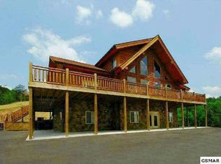 2578 Waldens Creek Rd, Pigeon Forge, TN 37862