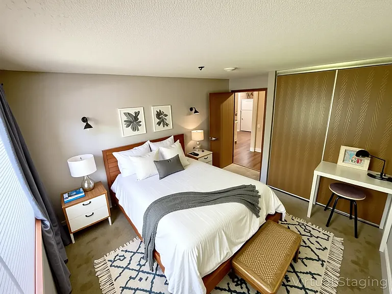 Emerald Pointe — Photo 8