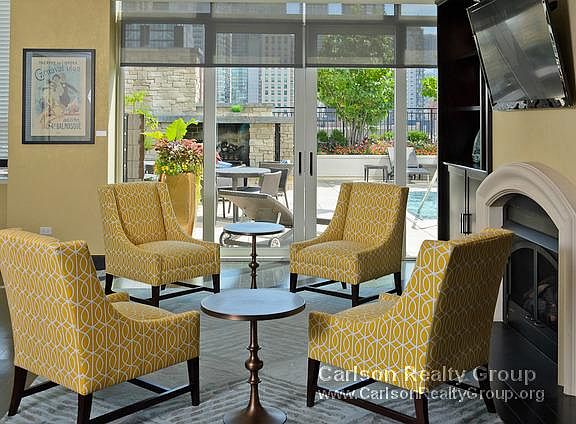 3rd image of 530 N Wabash Ave