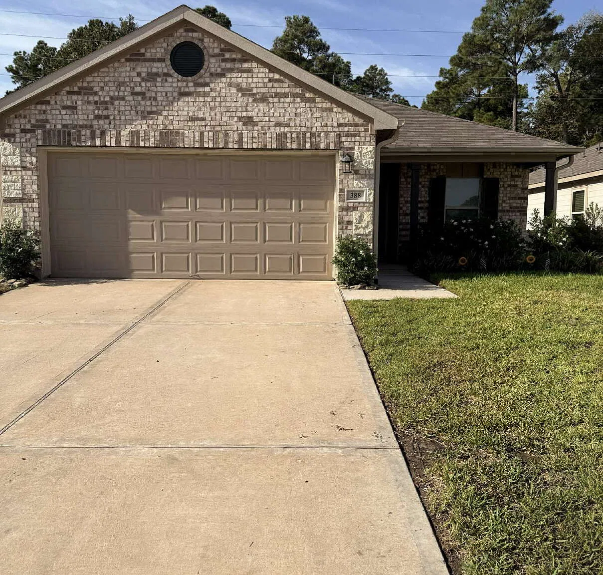 4 bed, 2.0 bath, 1733 sqft, $1,950 — Photo 1