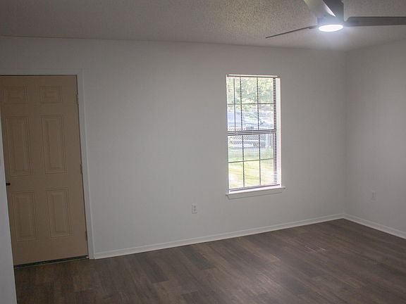 4th image of 3703 Boyd St