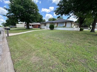 1521 W Walnut St, El Reno, OK 73036
