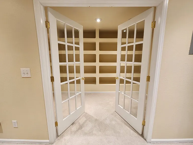 22359 E Lake Ln — Photo 10