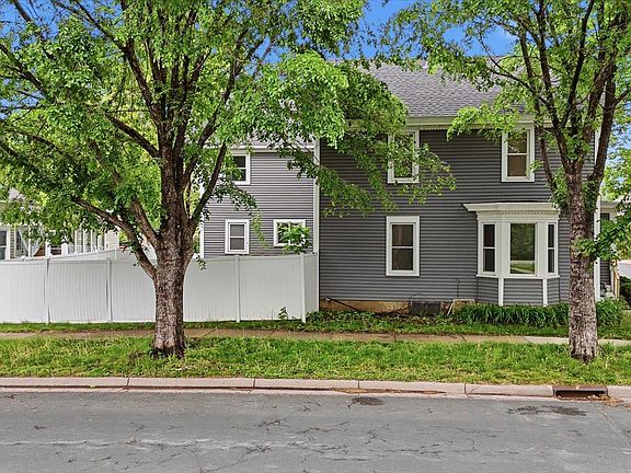 2nd image of 302 3rd St W