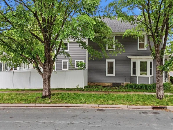302 3rd St W, Hastings, MN 55033