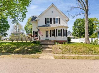 77 Washington St, Warwick, RI 02888