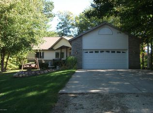 4866 Cooley Rd, Fruitport, MI 49415