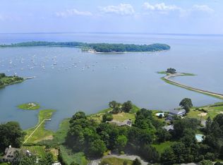 16 Highgate Rd, Riverside, CT 06878